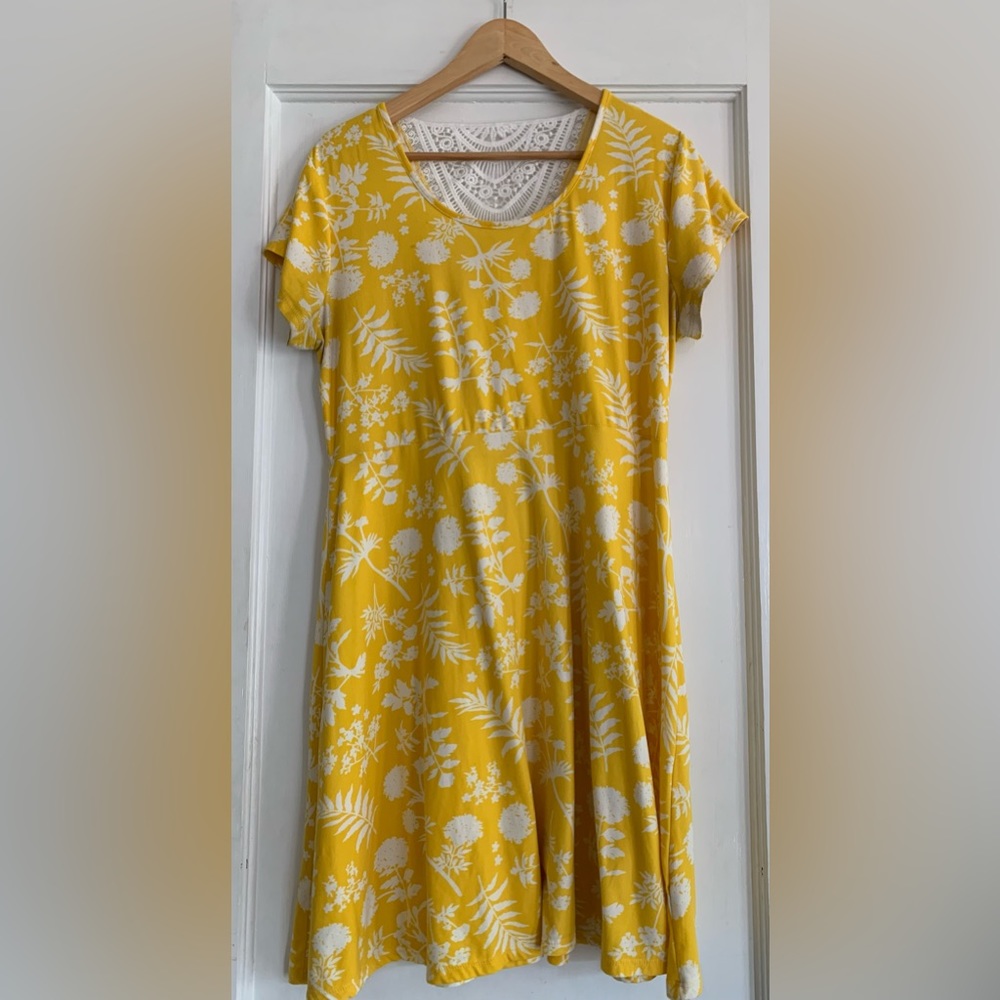 Bobbie Brooks Large Yellow Dress Floral Short Crochet Back*